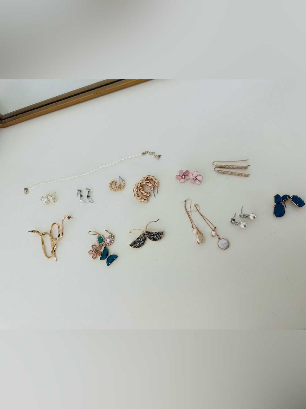 Mixed Women’s Fashion Earring Set in Gold, Pink, Blue, Black, White